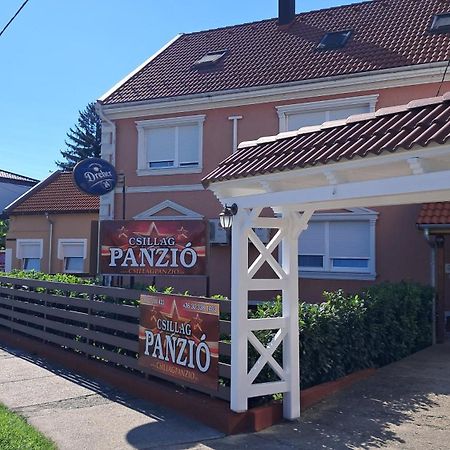 Csillag Panzio Hotel Vác Buitenkant foto